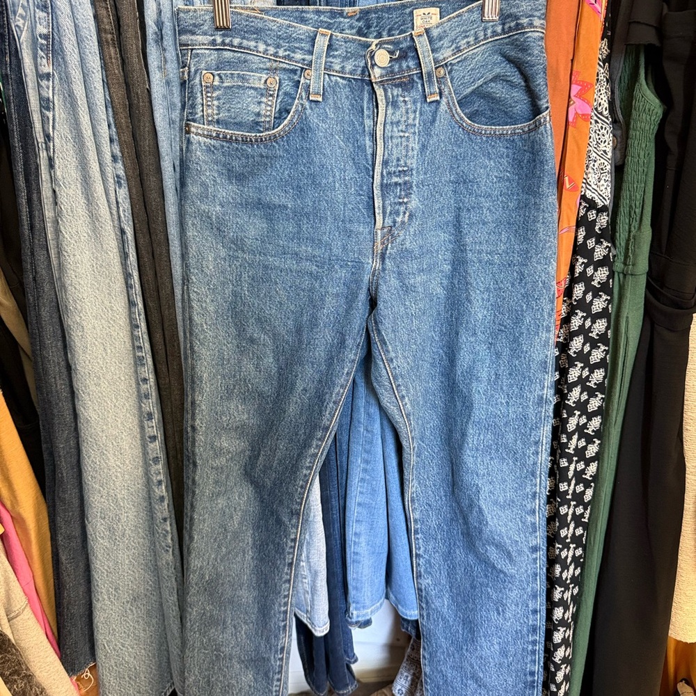 Levi’s 501 Selvedge White Oak Cone Classic Blue Denim Jeans 27x30 Button Fly